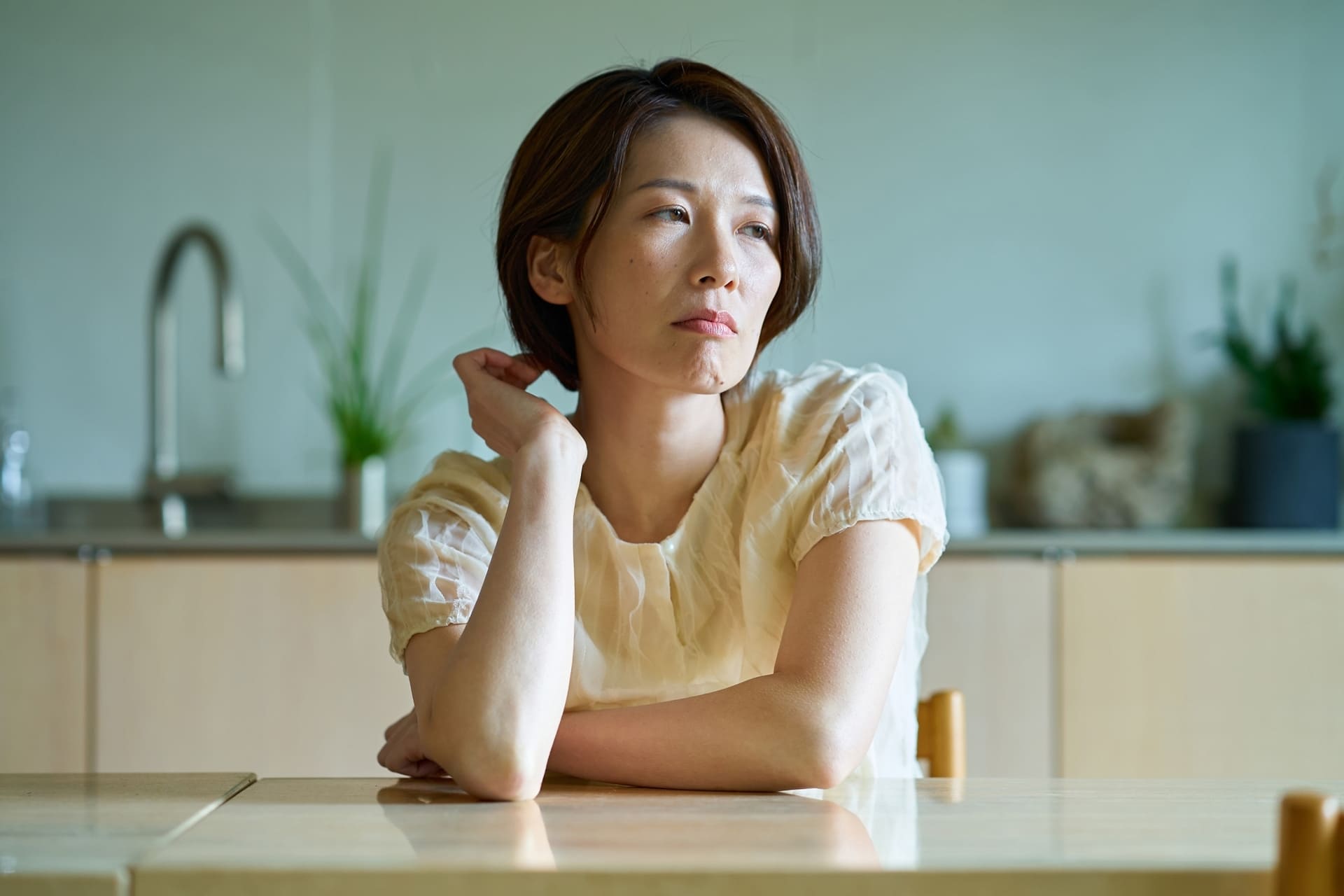 人間関係に疲れる原因と心を軽くする対処法